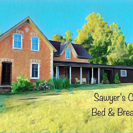 Sawyer'S Creek Bed And Breakfast Algonquin Highlands Экстерьер фото